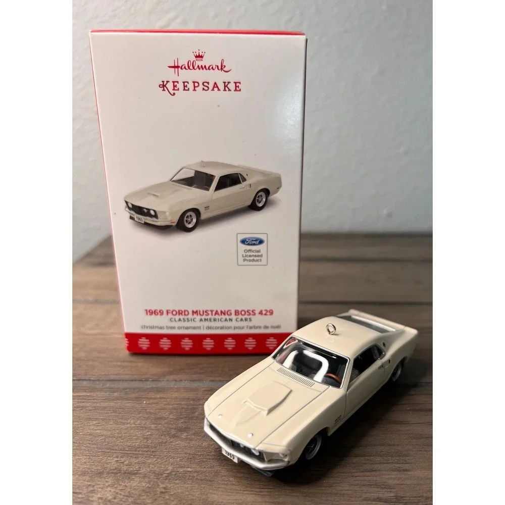 Hallmark‎ 2017 NEW Christmas Ornament 1969 Ford Mustang #27 Classic Cars Series